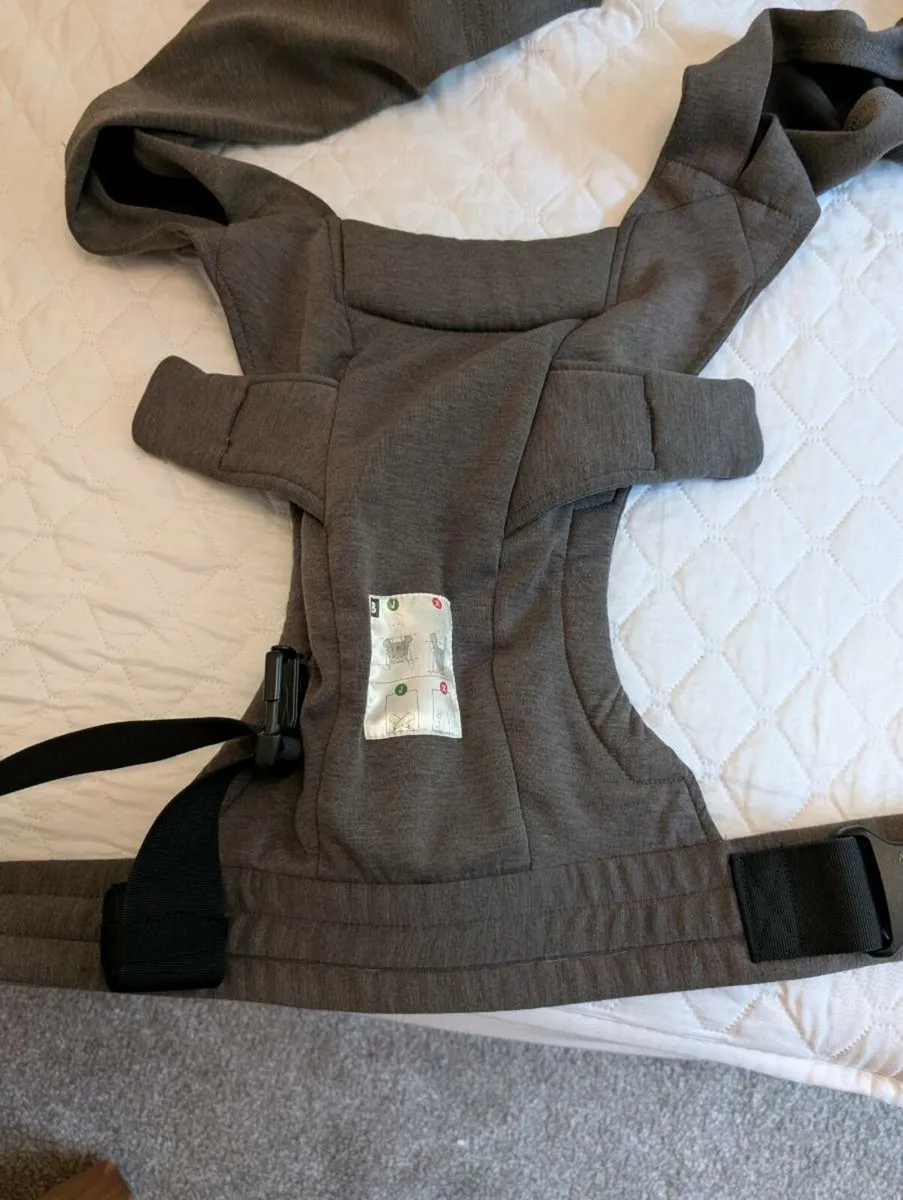 Ergobaby Embrace Soft Knit Heather Grey Baby Carri - Image 2