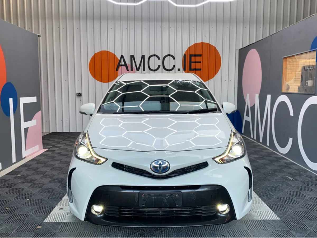 Toyota Prius 1.8 HYBRID 7 SEATER / 122k KMs / Reve - Image 2