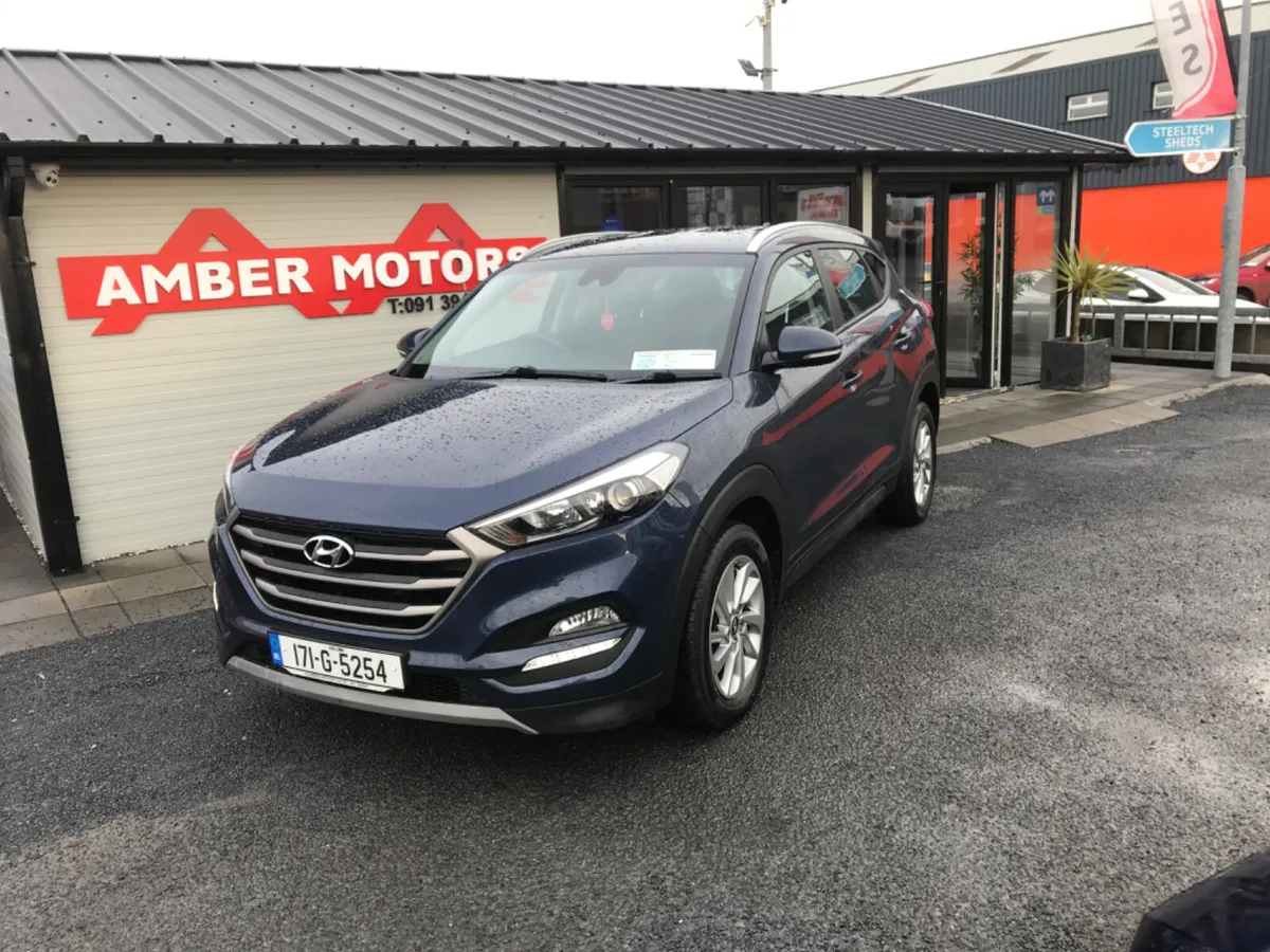 2017 Hyundai Tucson Manual Diesel - Image 3