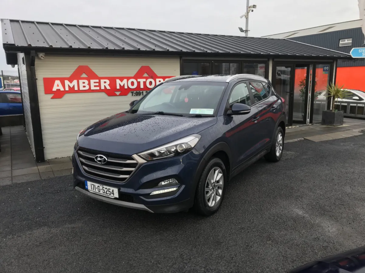 2017 Hyundai Tucson Manual Diesel - Image 2