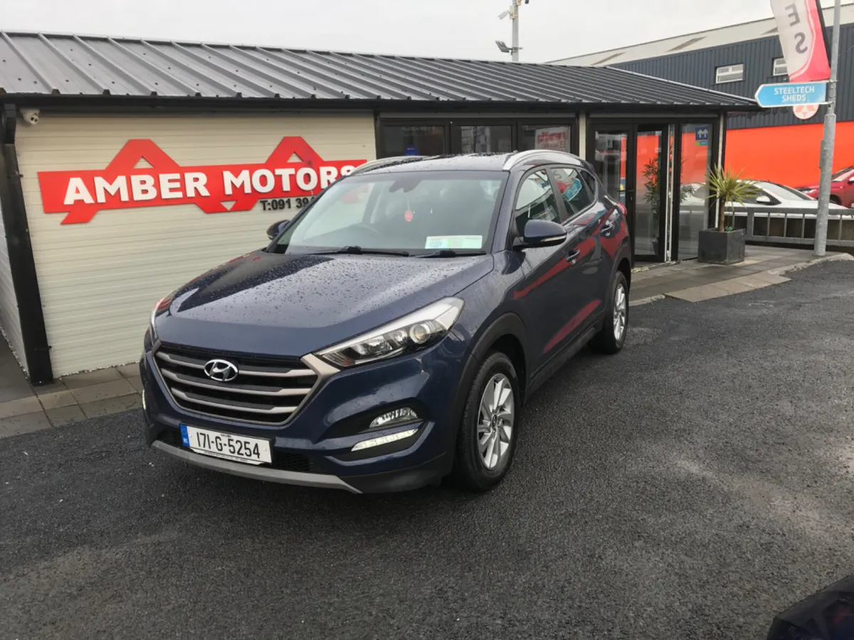 2017 Hyundai Tucson Manual Diesel - Image 4