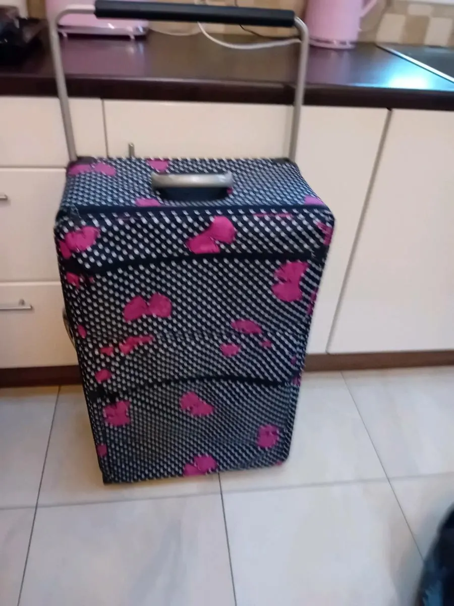 EXTRA LARGE SUITCASE 2 WHEELS