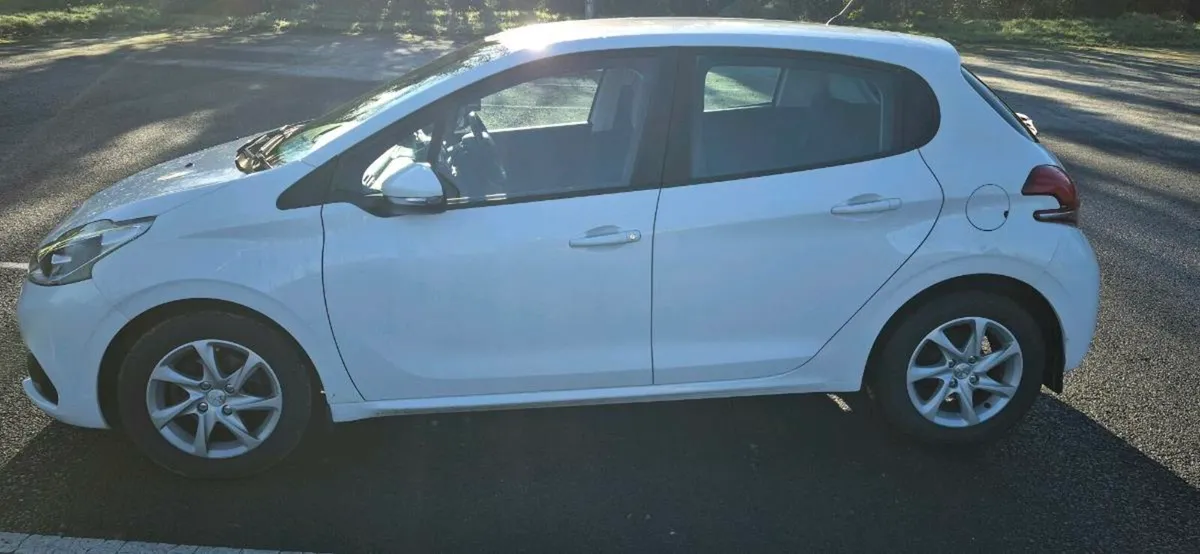 2016 Peugeot 208 1.6 Diesel - Image 3