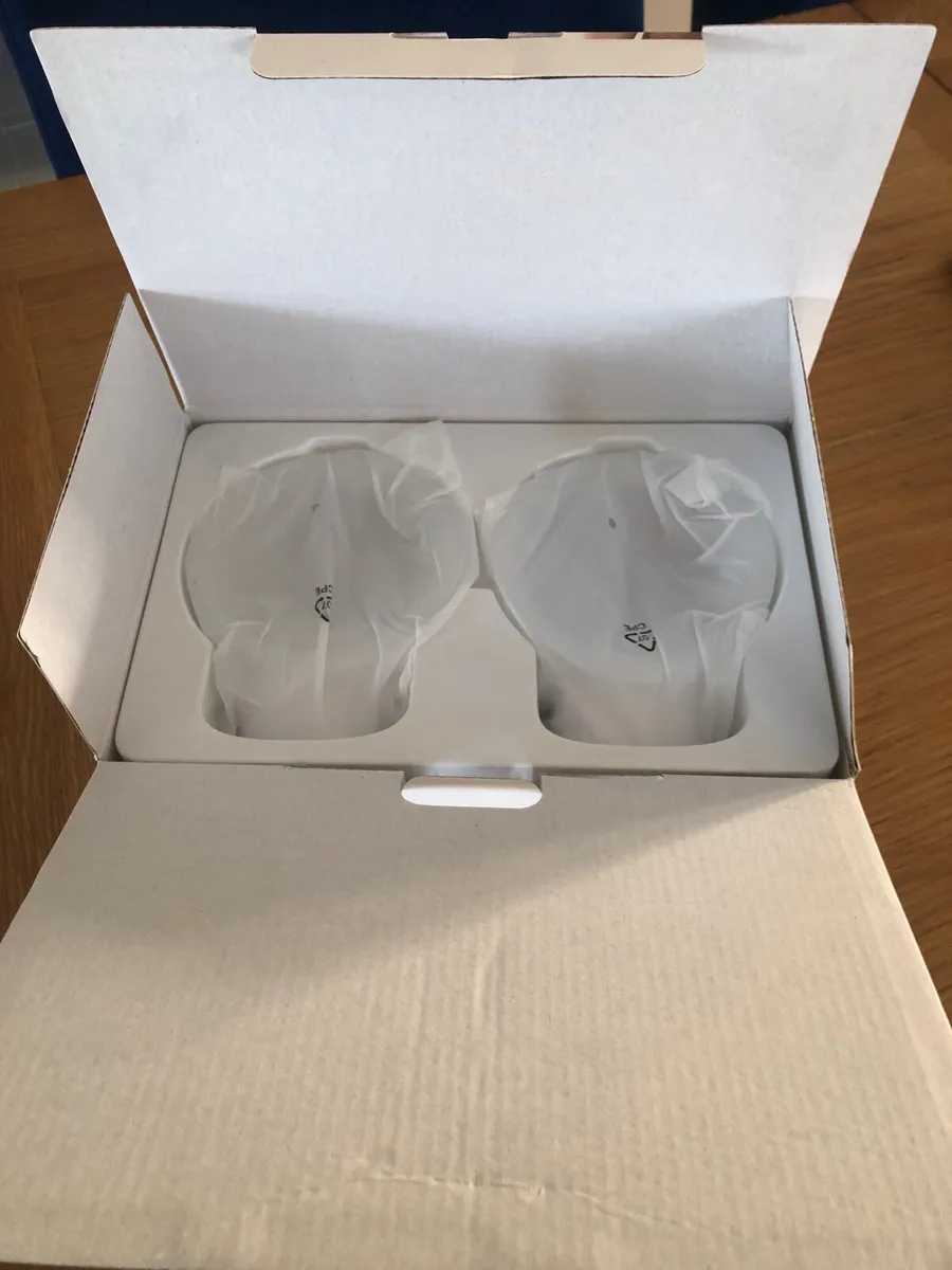 Wearable electric breast pump MY-376 unused - Image 2