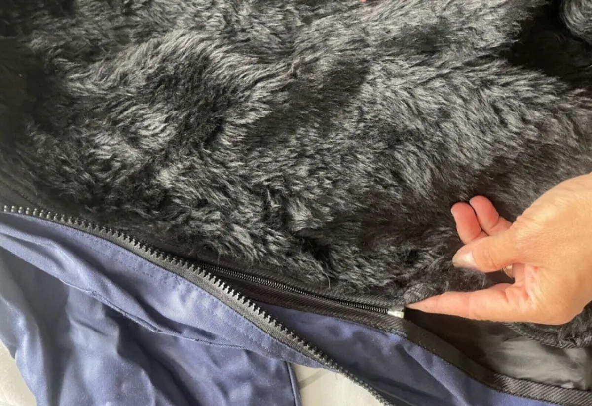 2 Convertible jackets vests and pants - Image 2