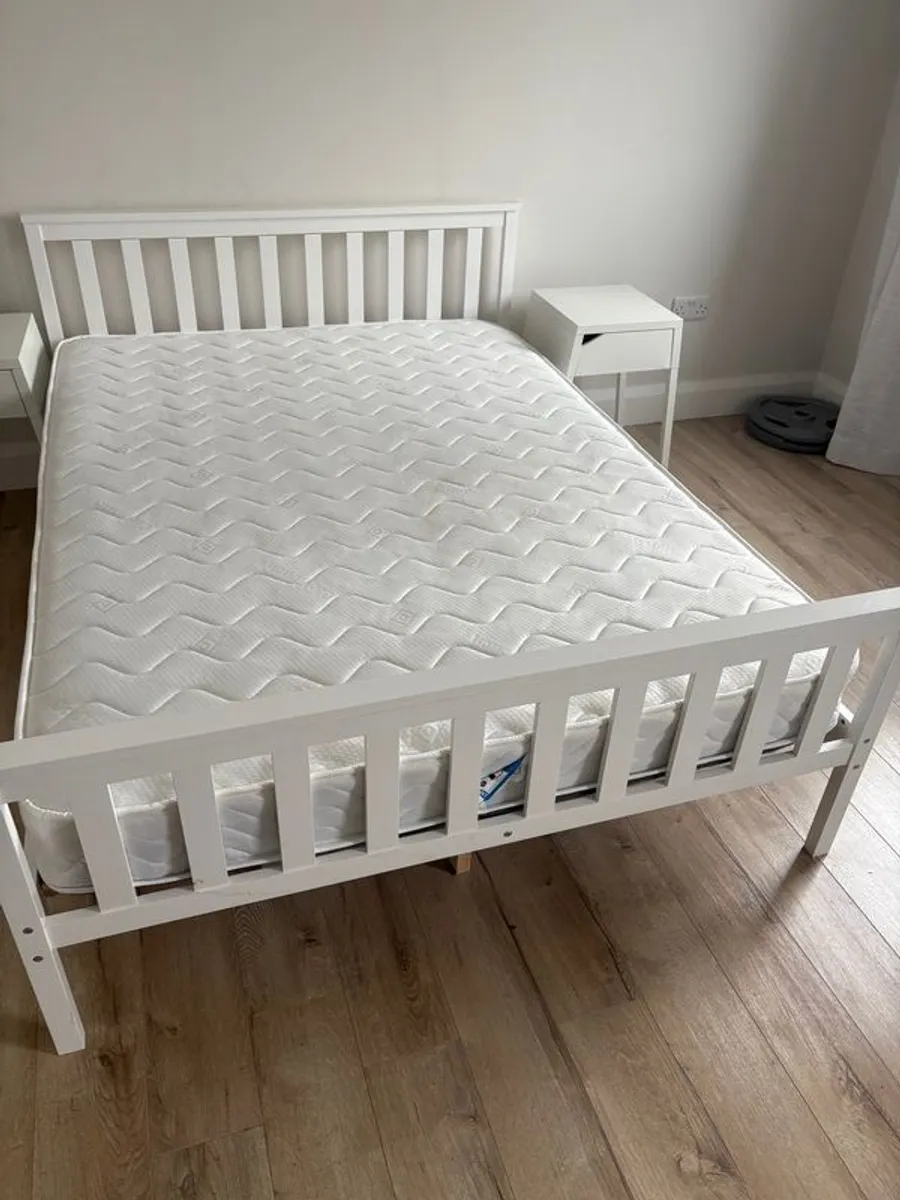 Double Bed, Mattress & 2 Matching Bedside Lockers - Image 2