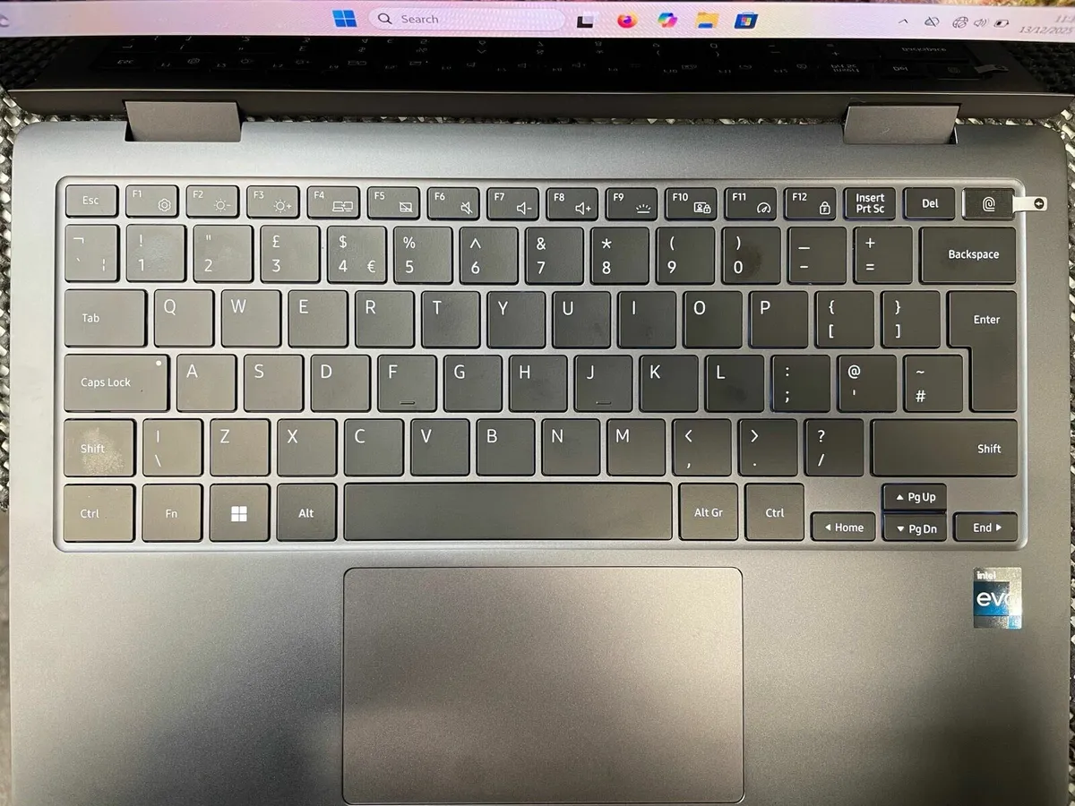 Samsung Galaxy Book 4 - Image 3