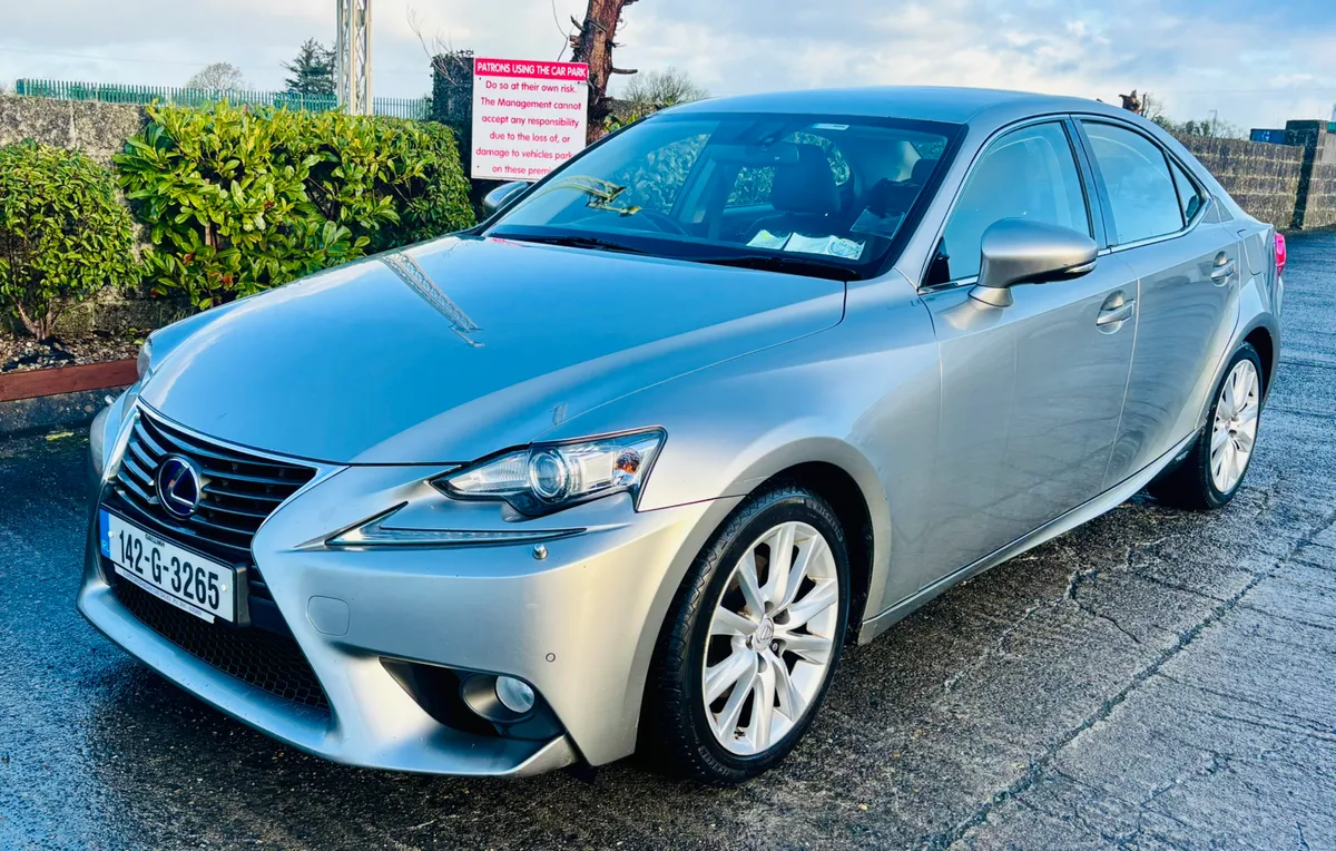 2014 LEXUS IS 300 2.5 Petrol Hybrid - Image 3