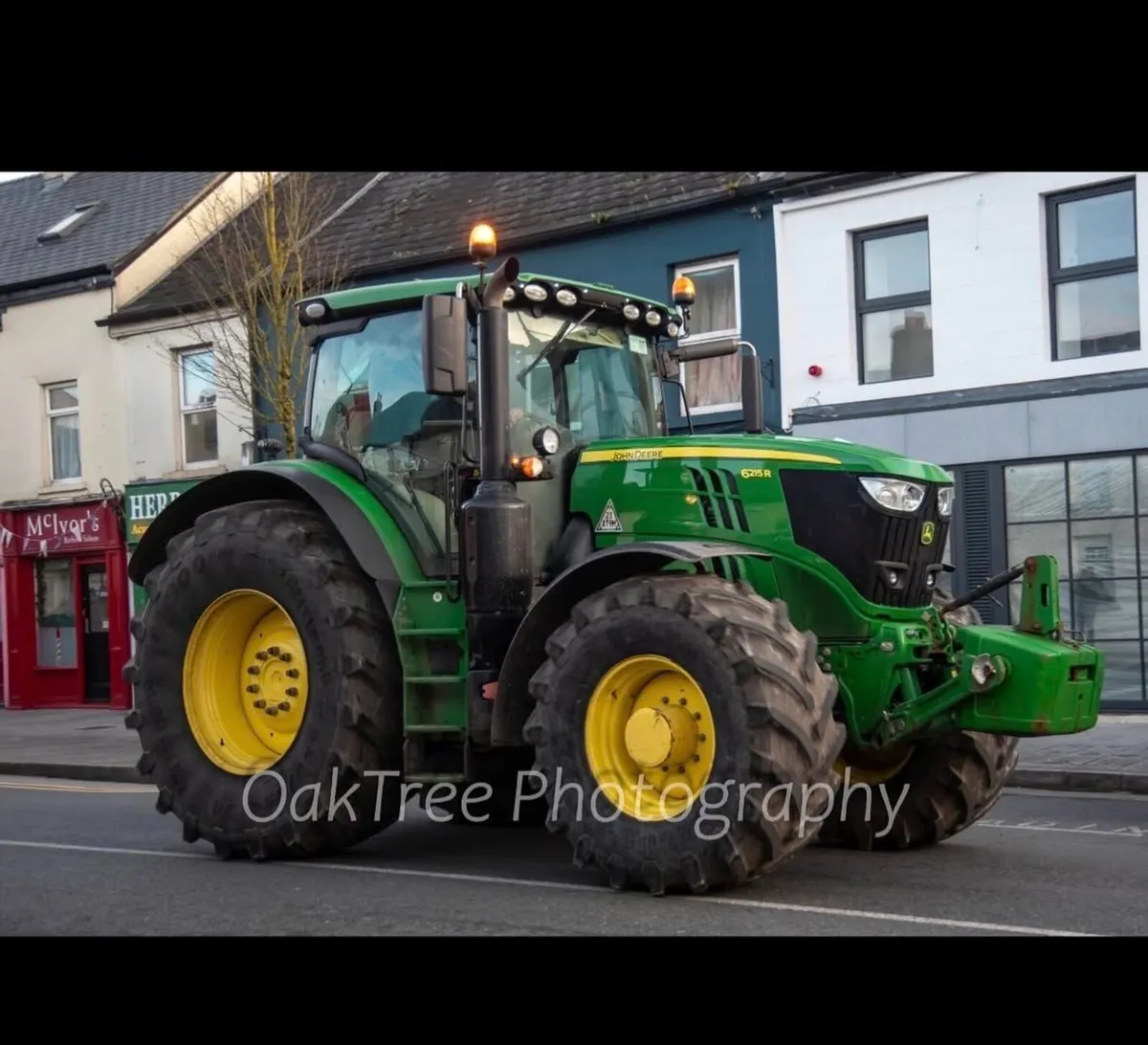 John Deere 6215r - Image 3