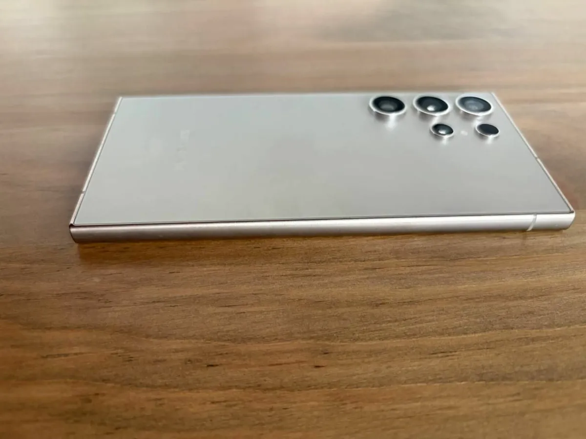 Samsung Galaxy S24 Ultra - 512 GB - Image 3