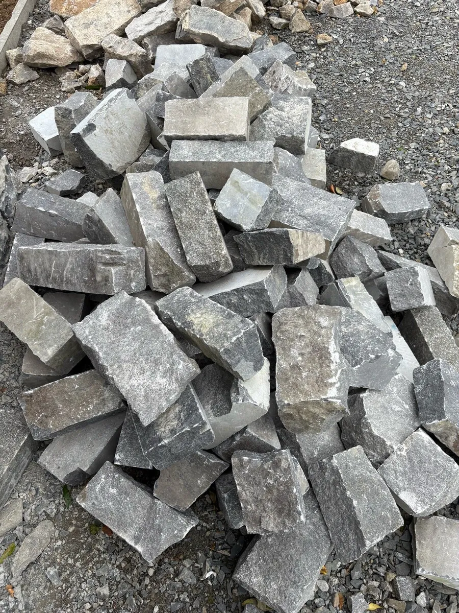 Building Stone - Image 3