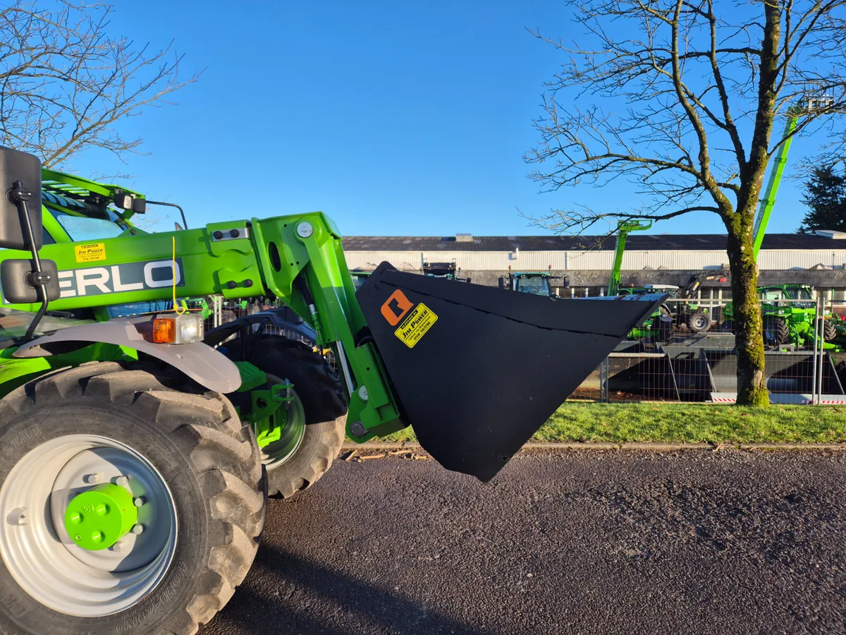 Merlo Quicke Buckets - Image 1