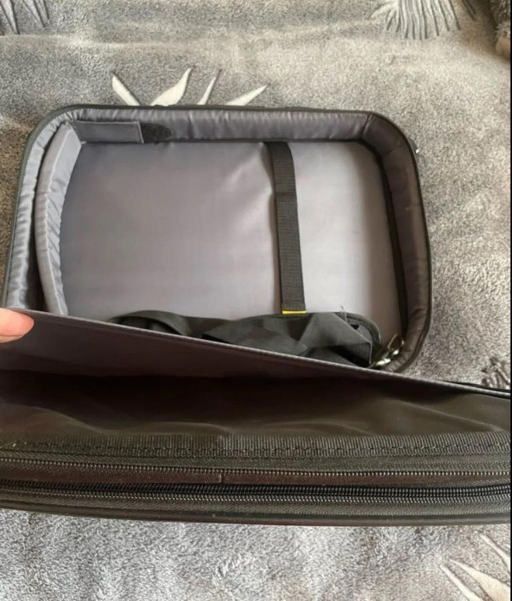 Laptop bags - Image 3