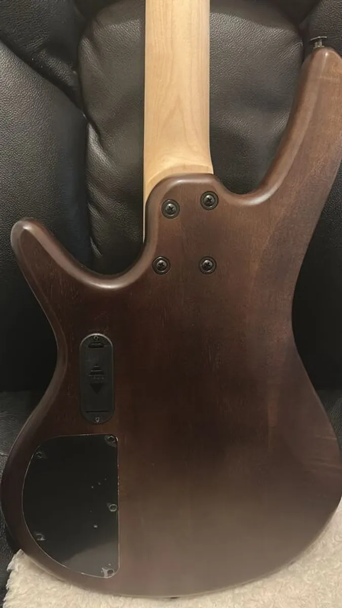 Ibanez Gio Gsr200b Bass - Image 4