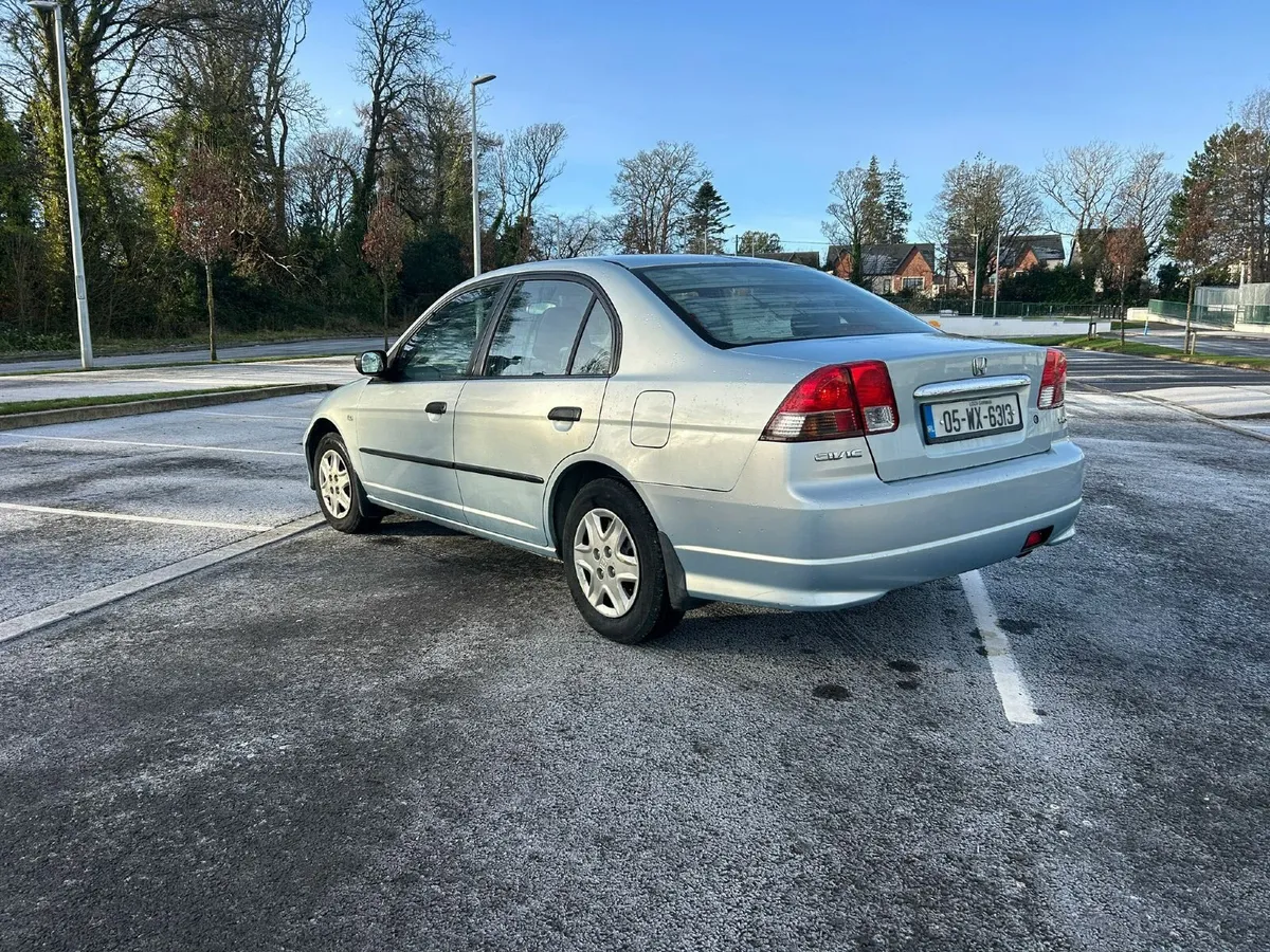 Honda Civic 2005 - Image 3