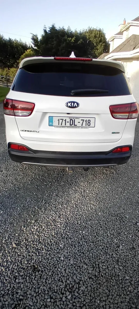 Kia Sorento 2017 - Image 1