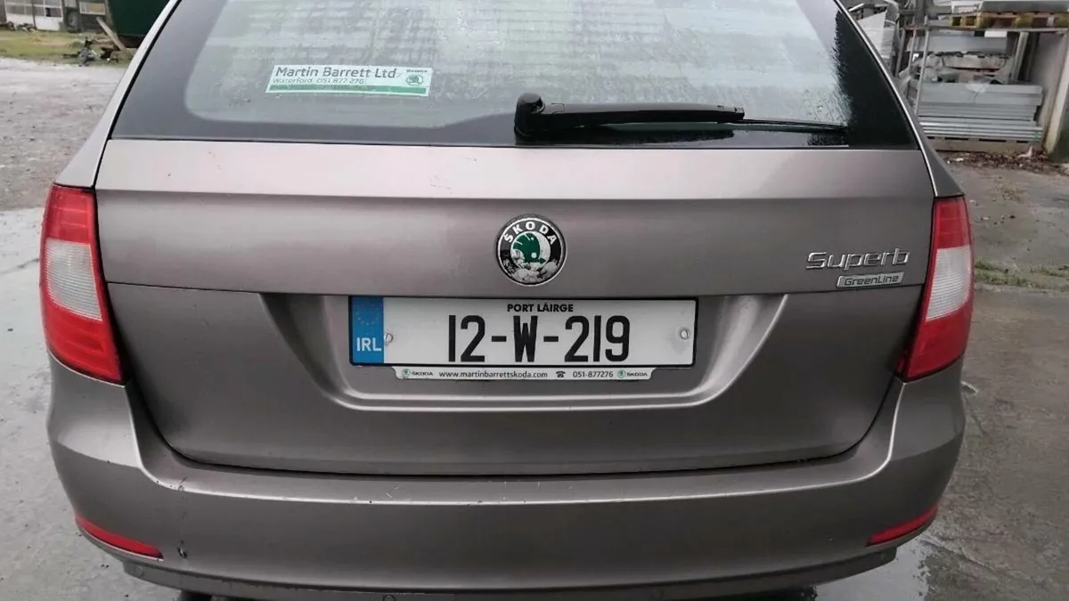 2012 SKODA SUPERB ESTATE €2500 - Image 3