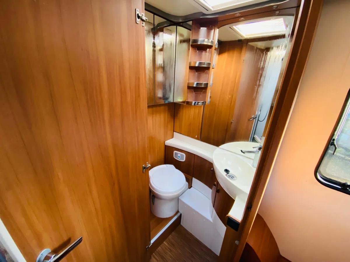 131 HOBBY DRIVE 70 Q PREMIUM R.H.D LOW PROFILE - Image 3