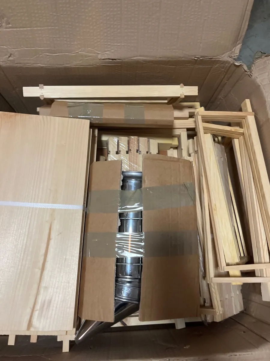 National Beehive Starter Kit - Image 2