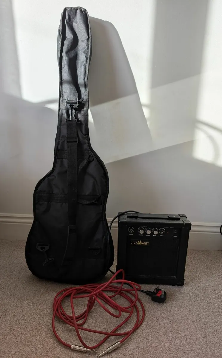 Electric guitar starter pack with amplifier - Image 1