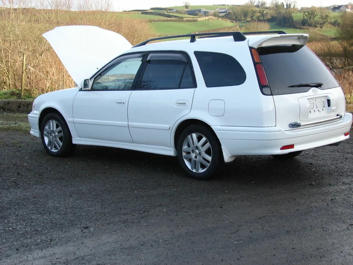 Toyota carib estate car - Image 4