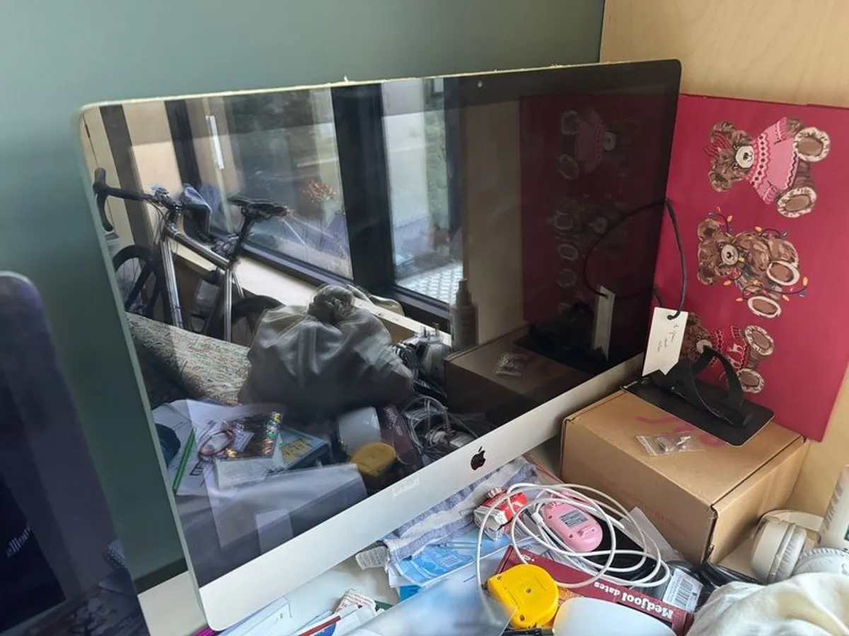 iMac 27" mid 2011 - Image 1