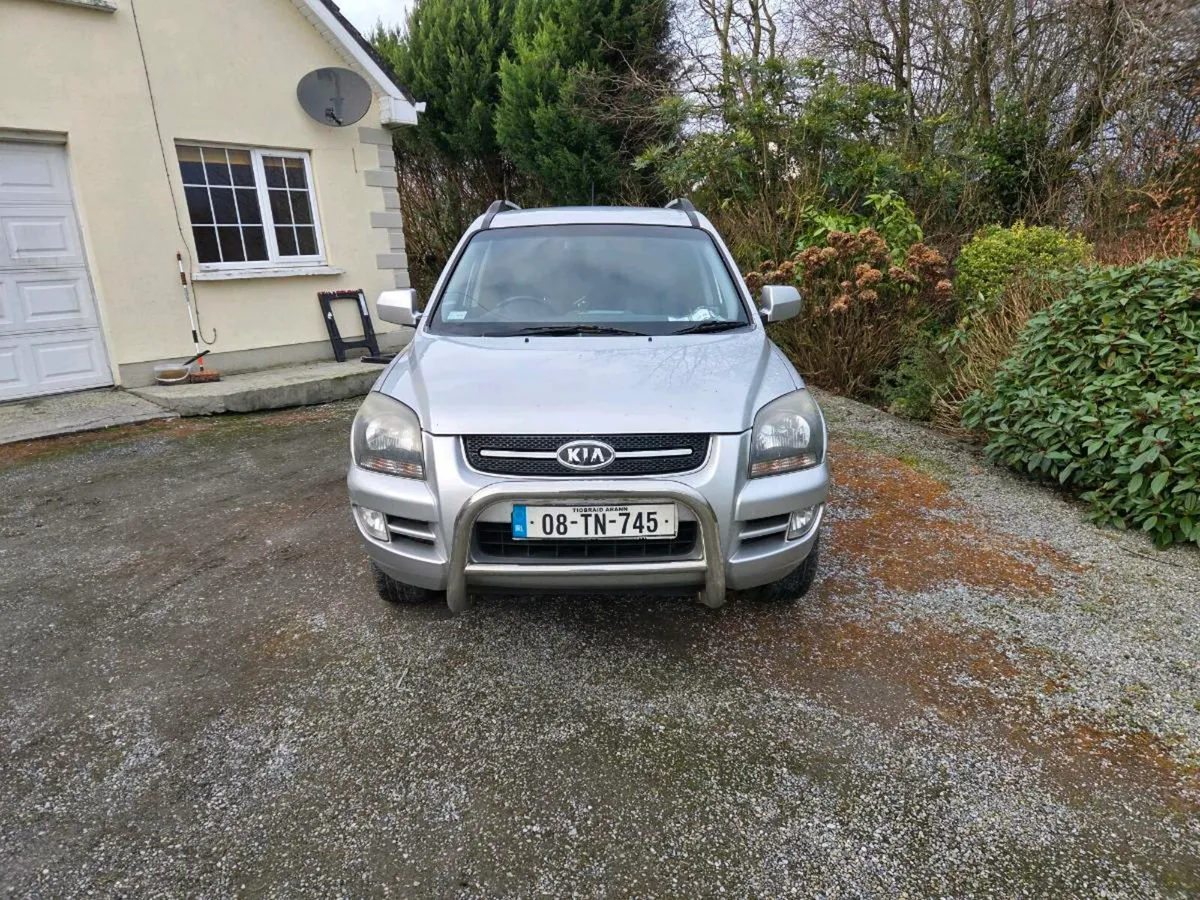2008 kia sportage - Image 2