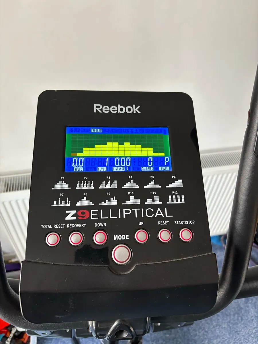 Cross Trainer - Reebok Z9 Elliptical - Image 2