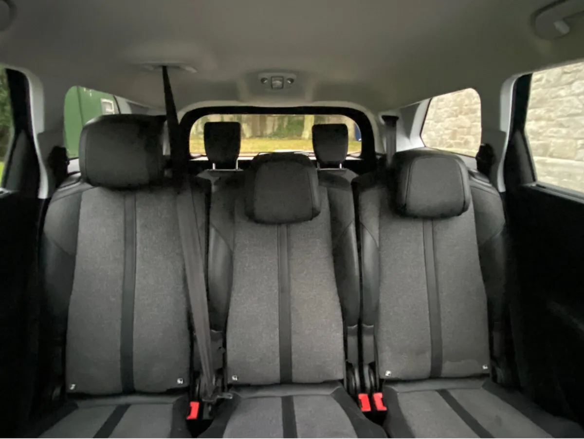 Peugeot 5008 ALLURE AUTO BLUE HDI 130 A AUTOMATIC* - Image 3