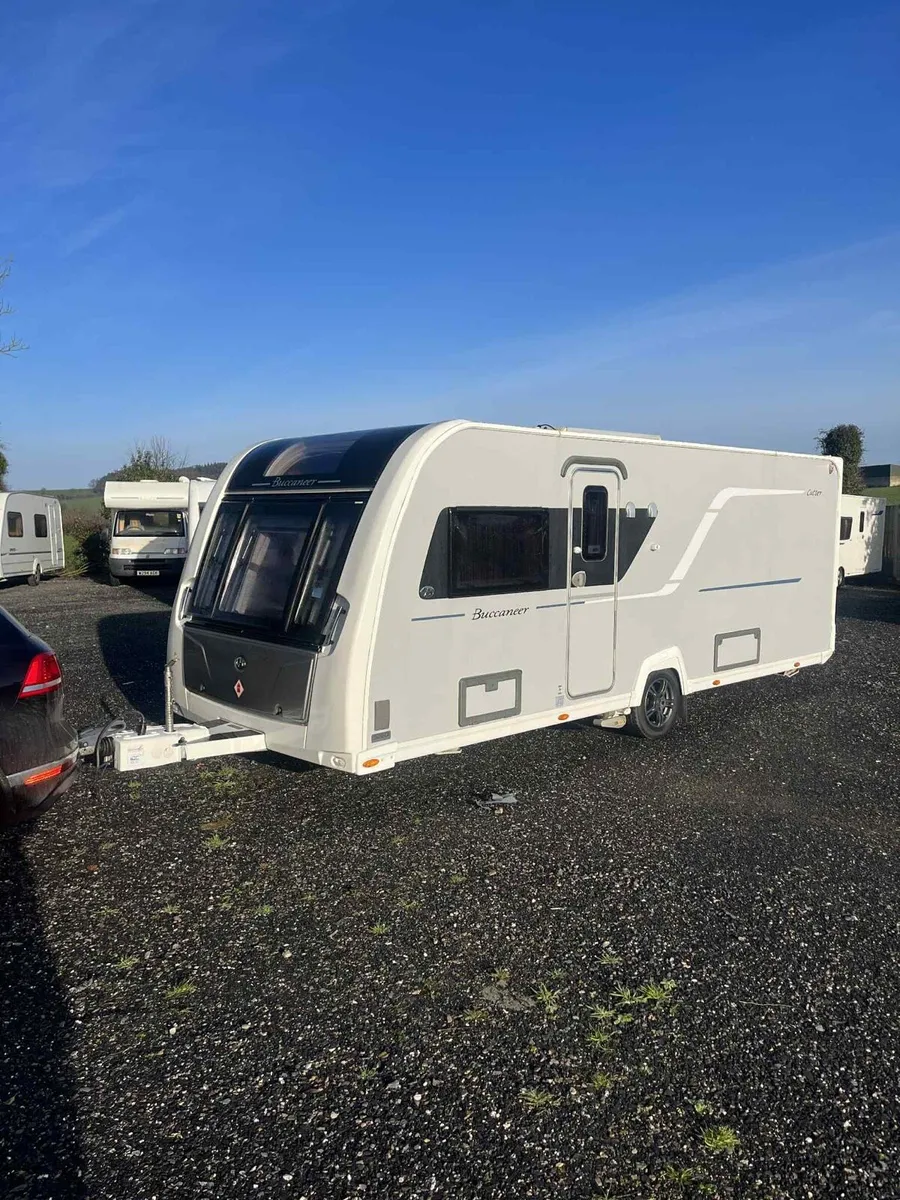 Buccaneer Cutter 4 Berth Island Bed Caravan - Image 2