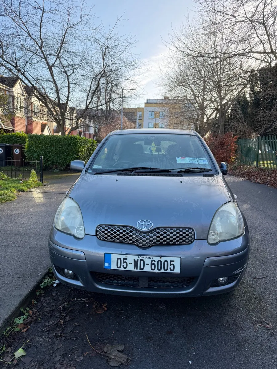 Toyota Yaris 2005 - Image 3