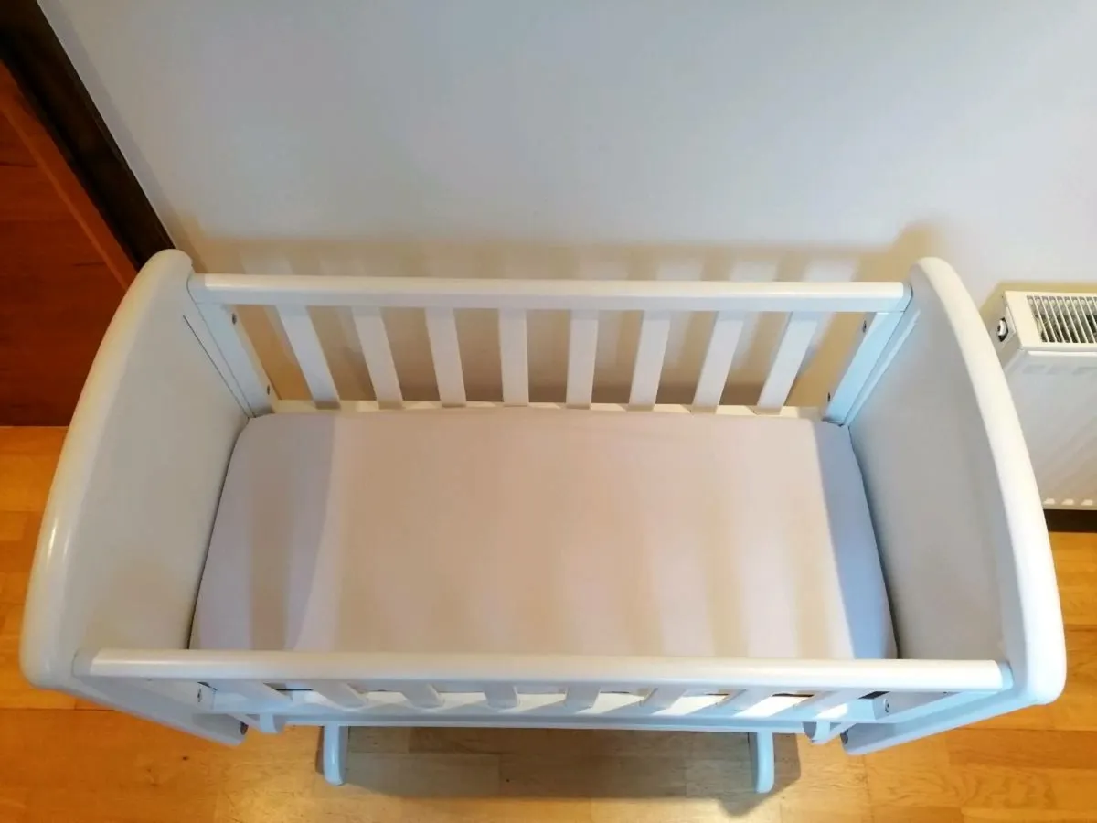 Baby Swinging Crib - Image 4