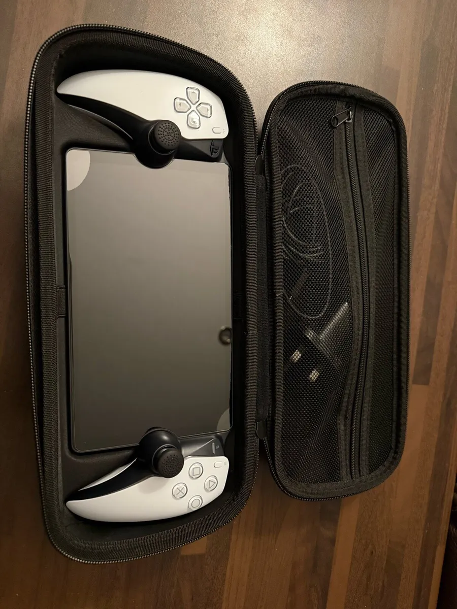 PlayStation Portal + Case + Original Box - Image 1