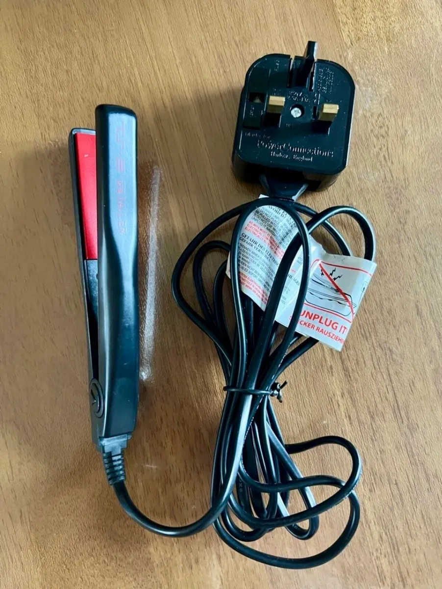 Hair Straightener - Image 1