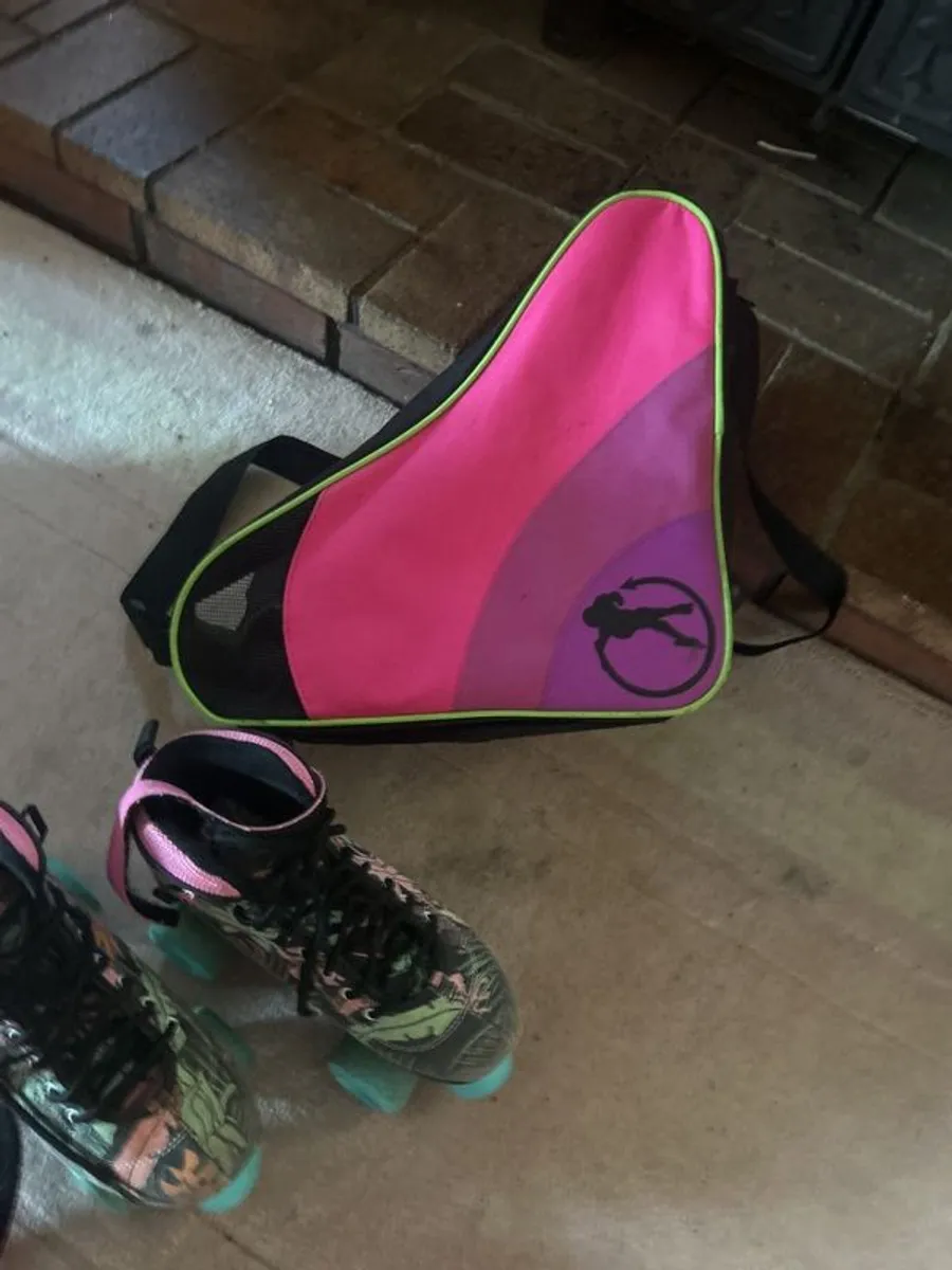 SKATEPRO 4 wheel skates - Image 4