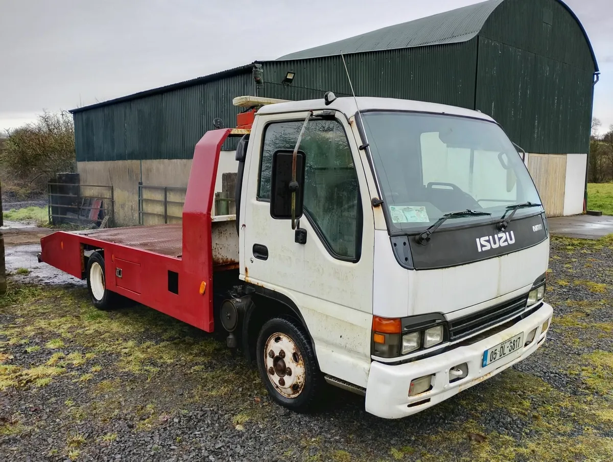 Isuzu NPR 2005 - Image 1