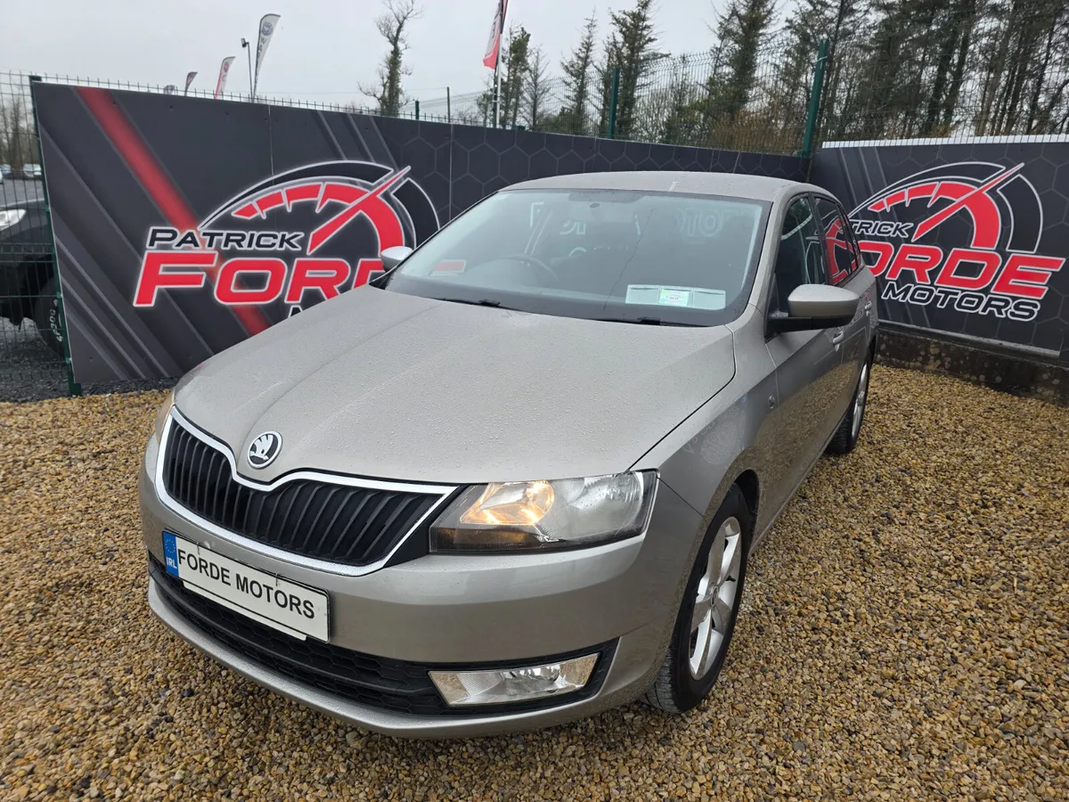 Skoda Rapid 2014 - Image 2