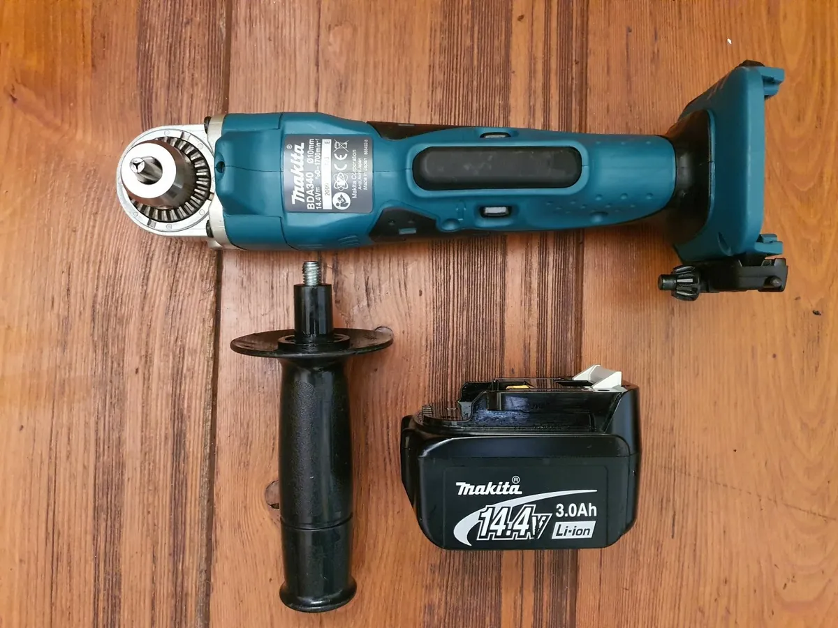 Cordless Makita Angled Drill + Battery - Image 2