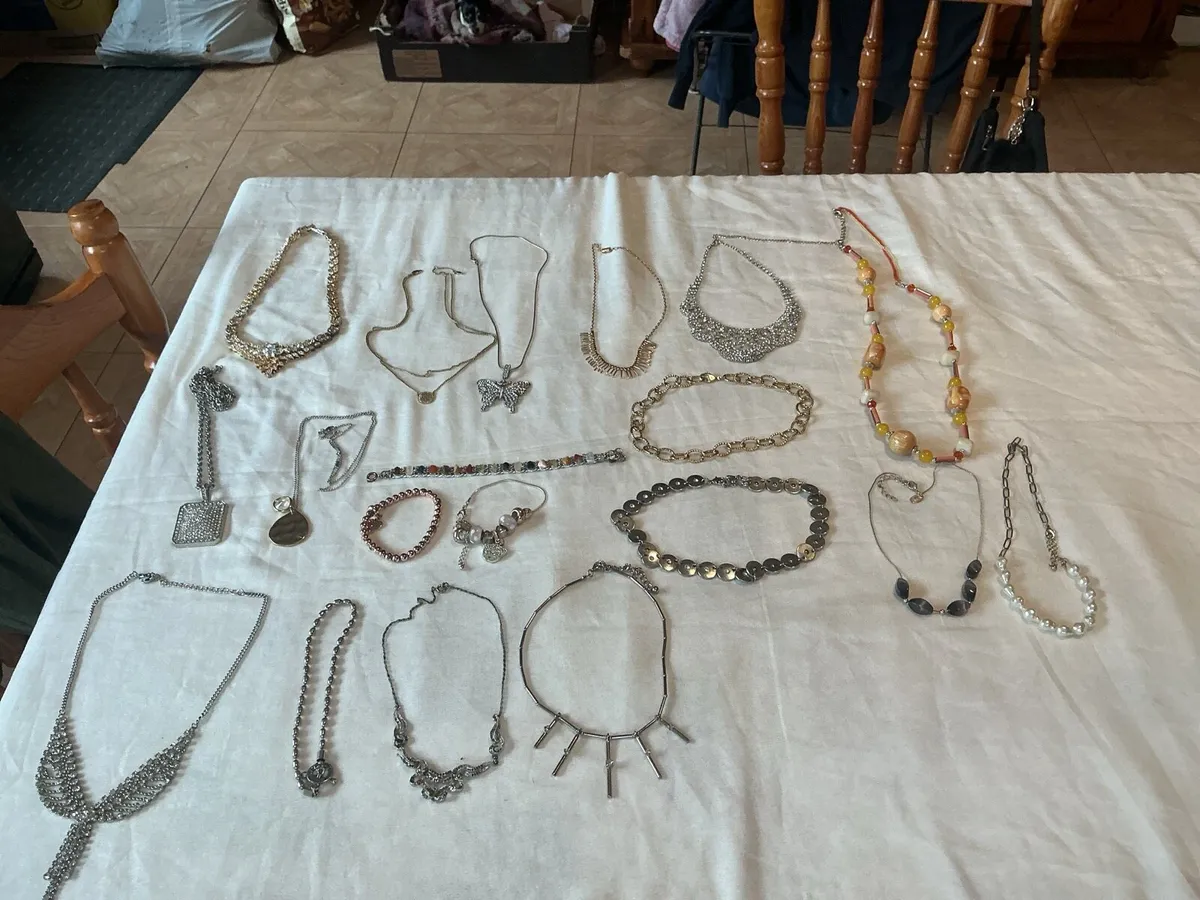 Brand name jewellery - Image 1