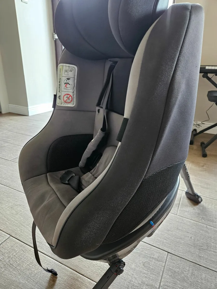 Car Seat - Joie 360° rotation - Image 2