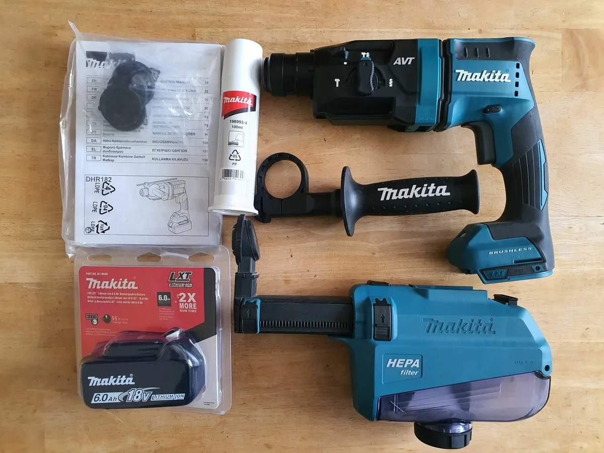 18V Makita SDS Drill + Dust Extractor kit - Image 4