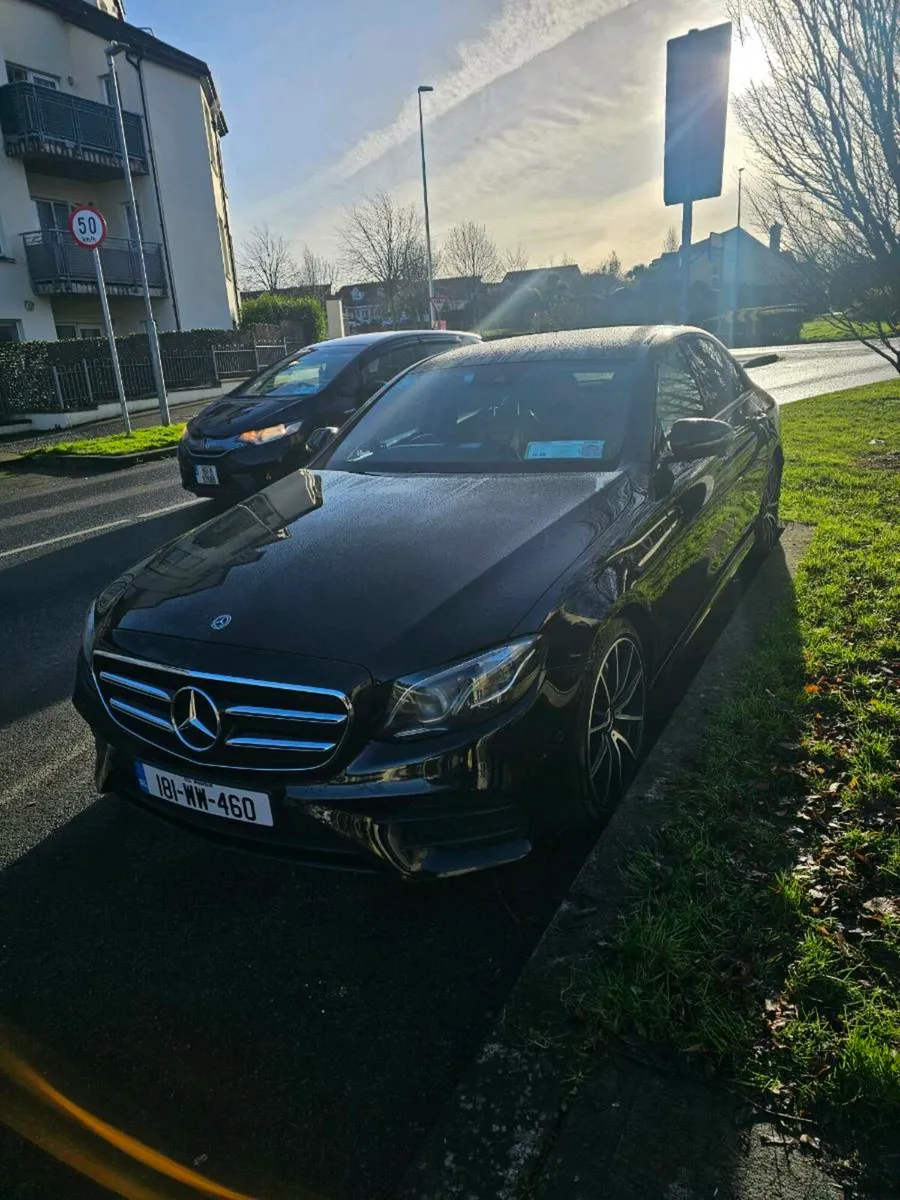 Mercedes e220 AMG NIGHT EDITION - Image 2