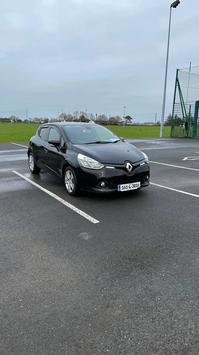 2016 1.2 petrol Clio only 174k kms - Image 1