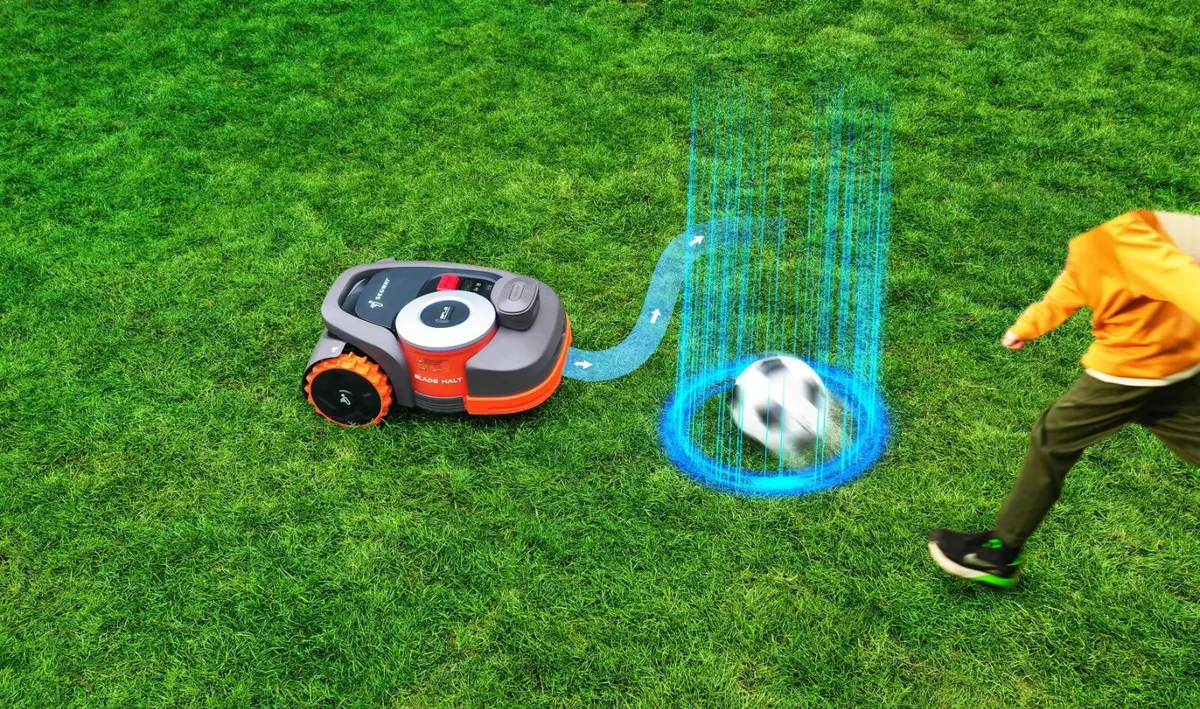 Segway H3000 Robotic Mower - Image 4