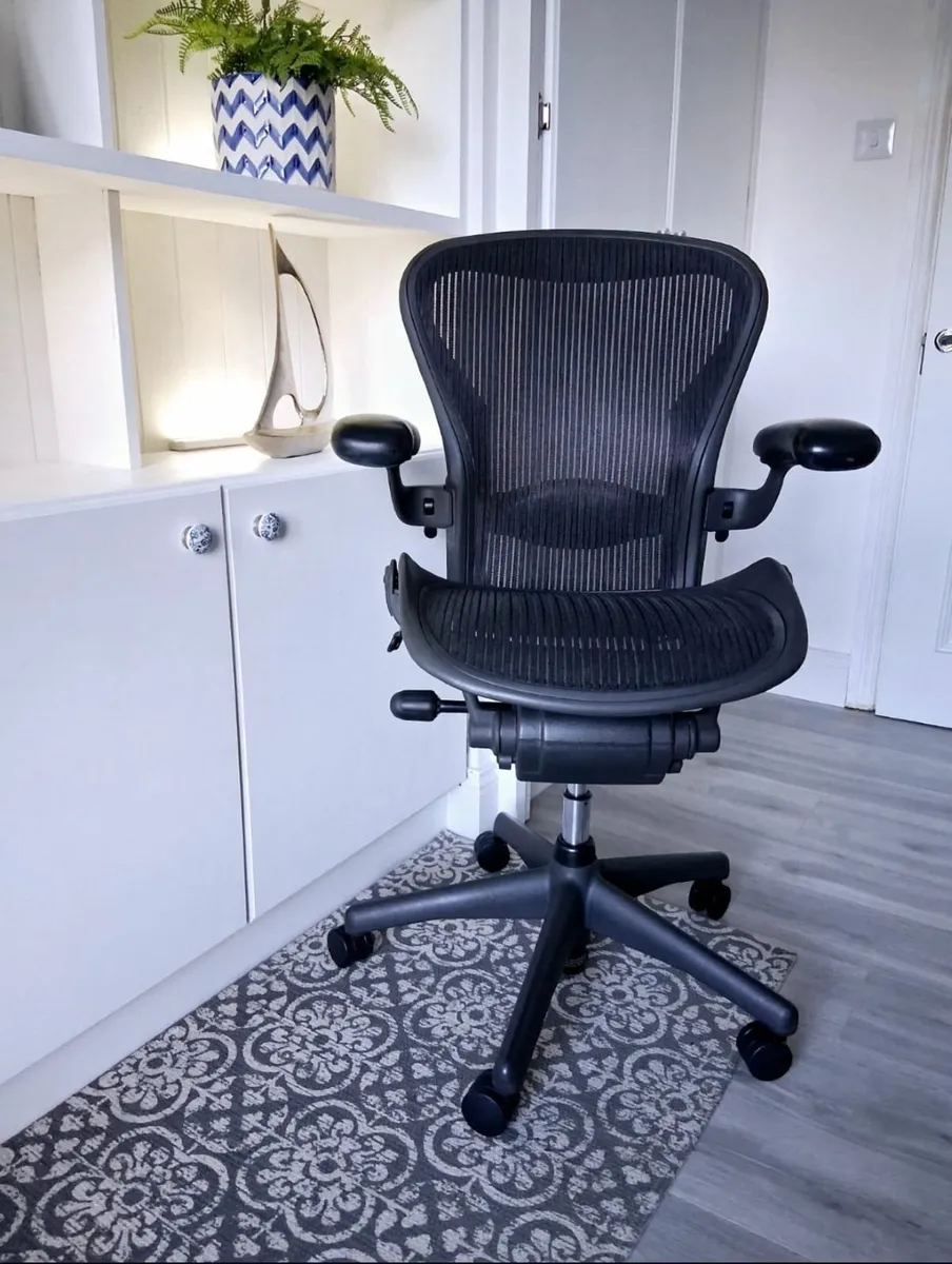 Herman Miller Aeron Office Chair - Image 1