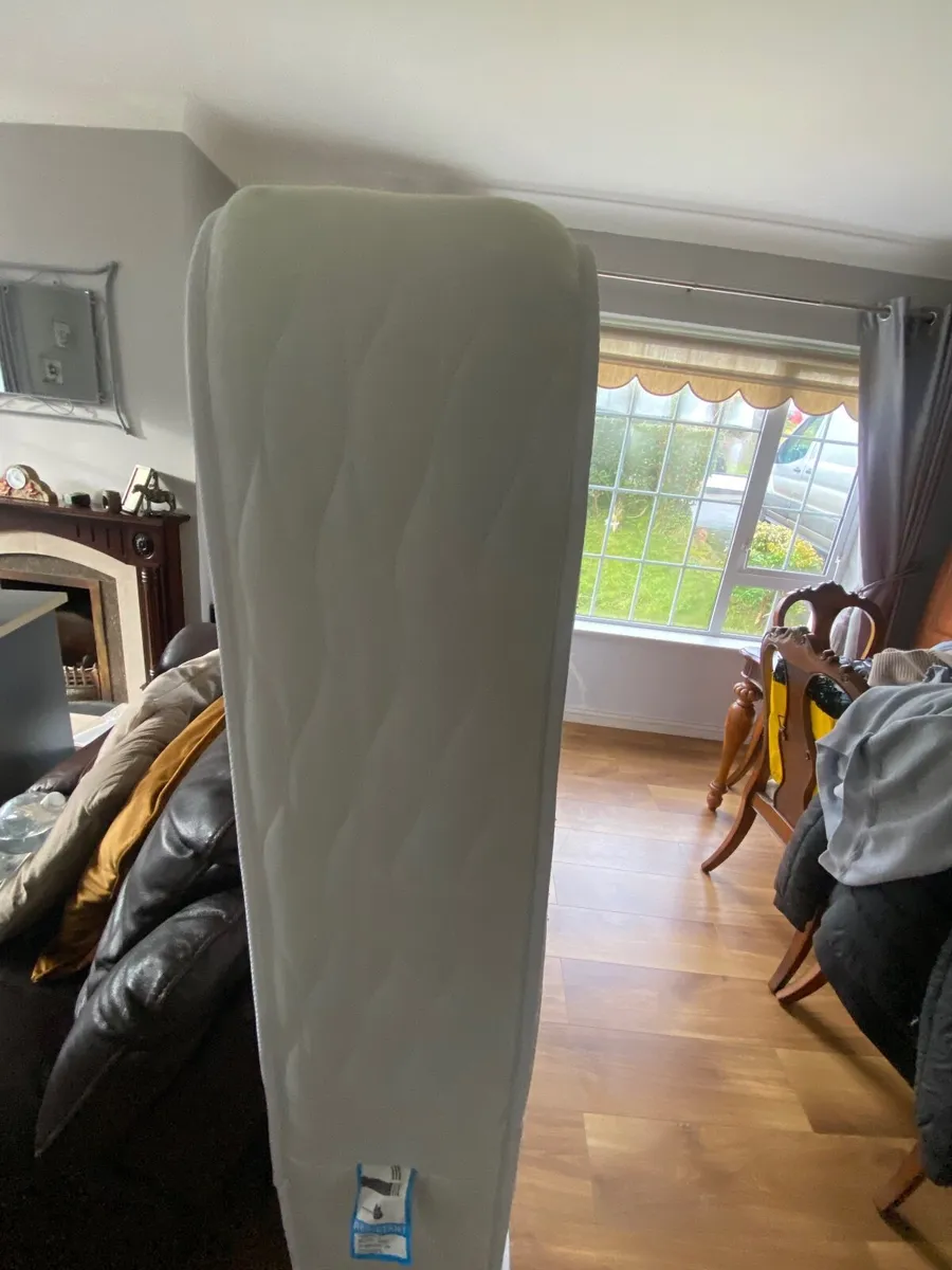 King size mattress - Image 1