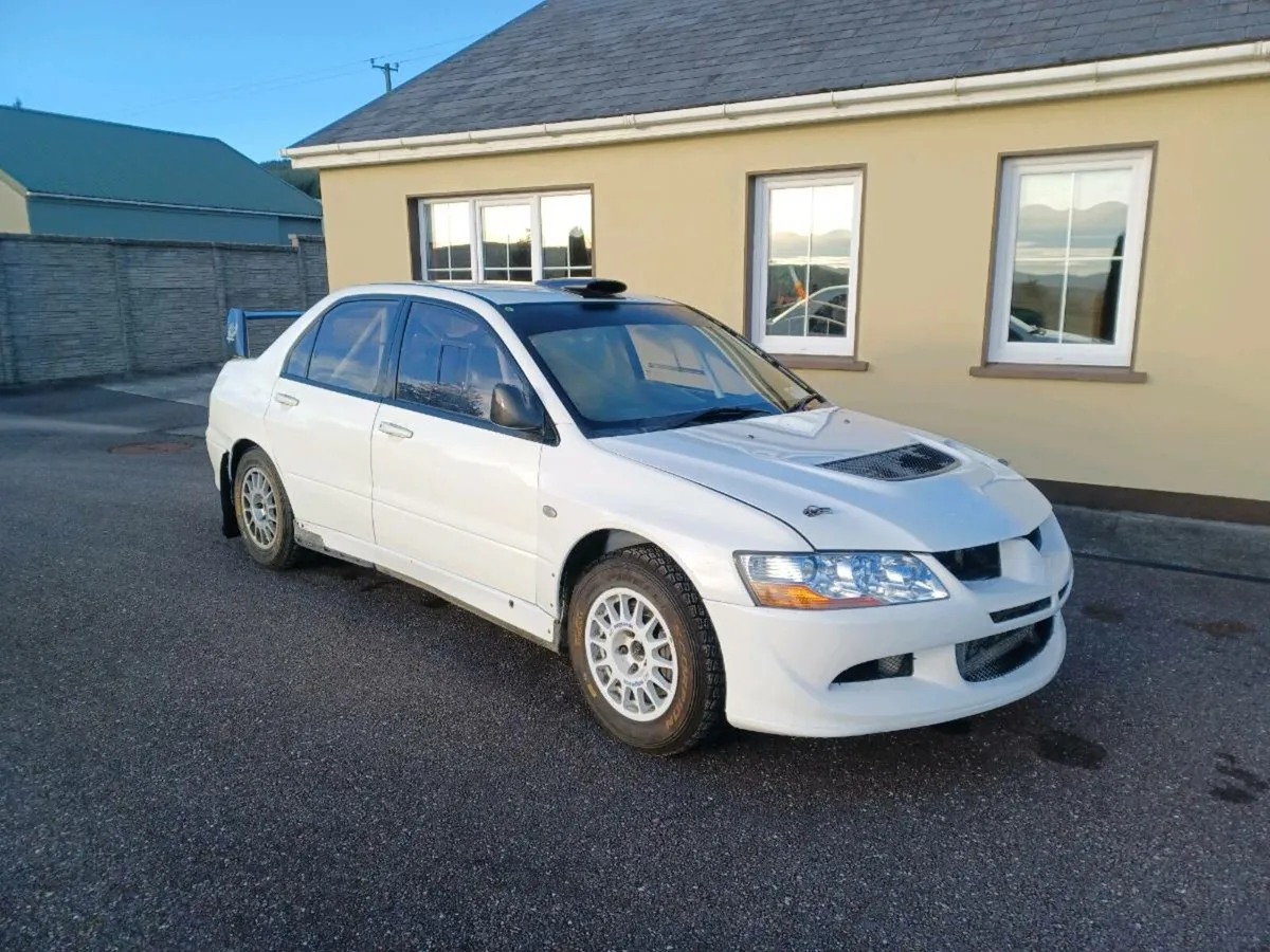 Evo 8 rally car - Image 1