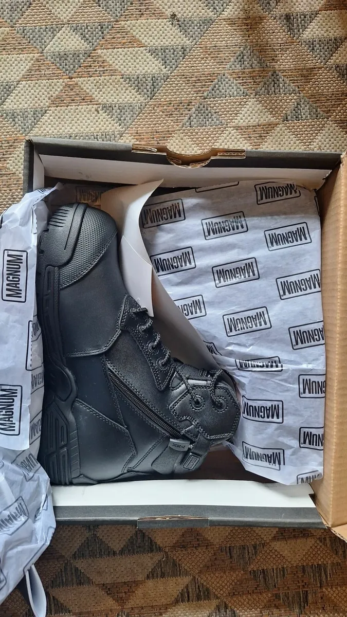 Stealth Force Boots Size 8 UK - Image 2