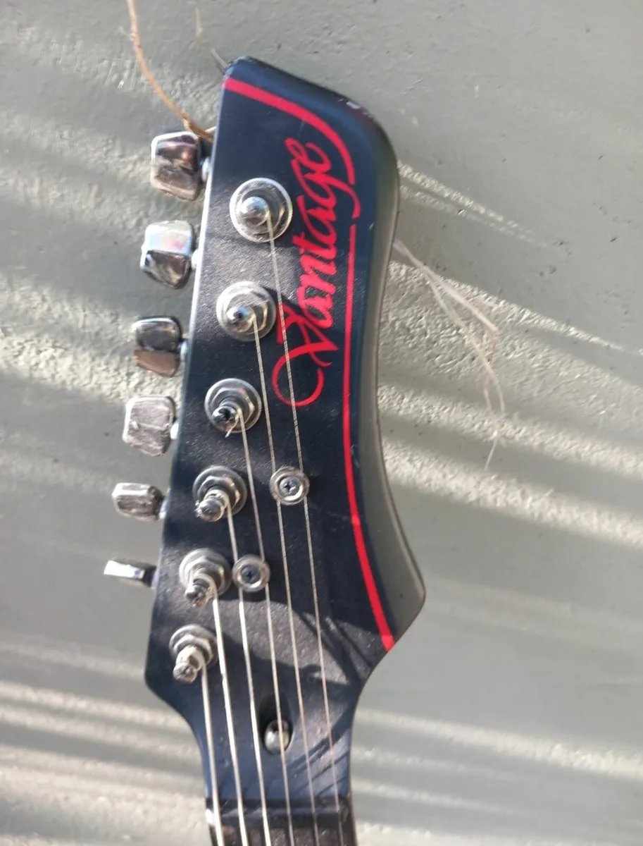 VANTAGE ELECTRIC GUITAR - Image 3