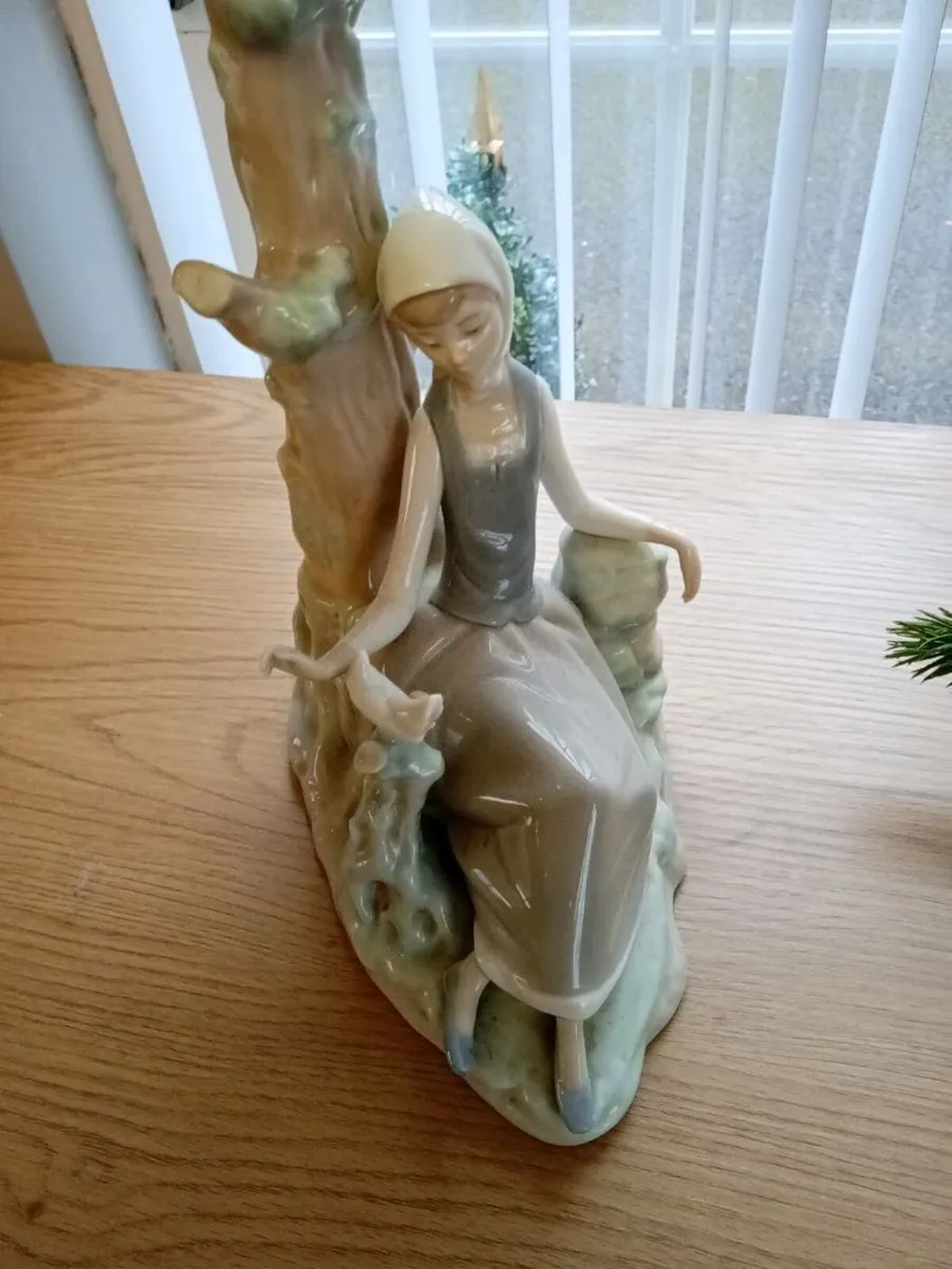 Pair of lladro table lamps - Image 2